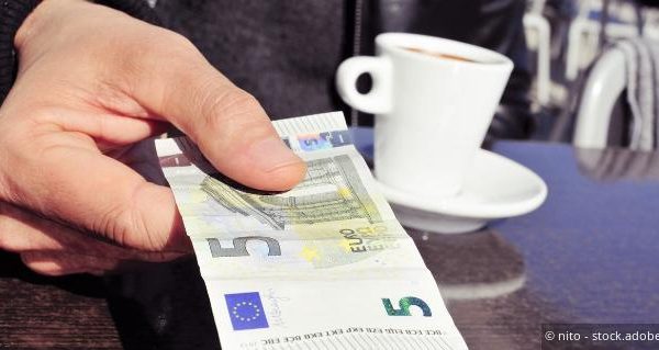 Zusätzliche Steuern bei verpflichtender Servicepauschale?
